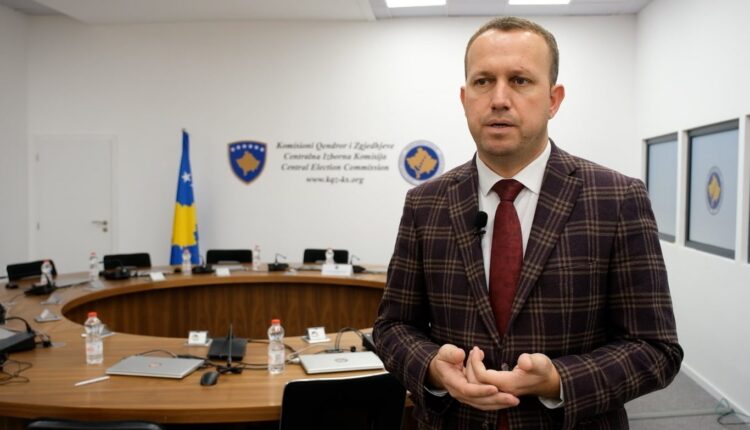 Elezi: ​Mbi 2 milionë qytetarë me të drejtë vote nesër në zgjedhje, KQZ gati për procesin e 28 dhjetorit