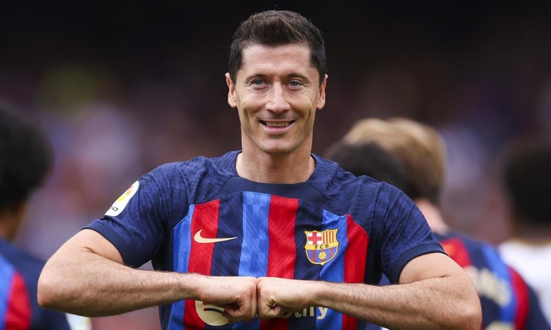 Barcelona pa Lewandowskin  pesë emra që mund të udhëheqin sulmin e ri