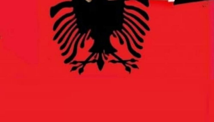 Kur pusht-shteti të kap për fyti!