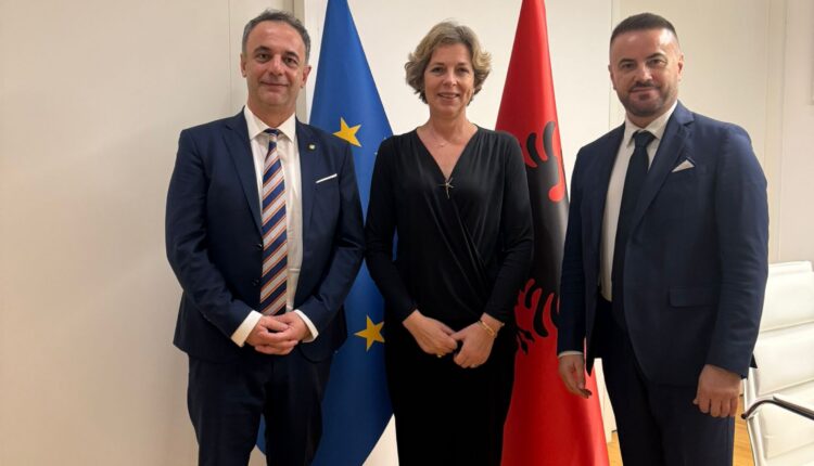 Aliu–Sala: Ekzistojnë mundësi për thellimin e bashkëpunimit me Republikën e Shqipërisë në fushën e shëndetësisë
