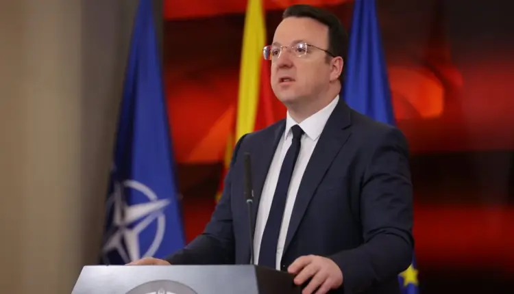 Nikolloski: Janë lëshuar në shfrytëzim 17 km të autostradës Gostivar-Bukojçan