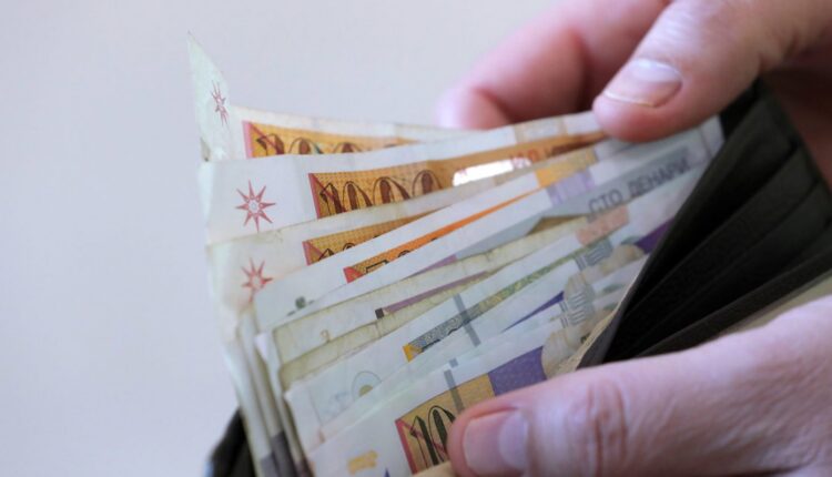 Rritje të pagës minimale po, por vetëm me marrëveshje