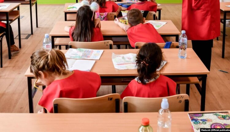 MASH: Në shkollat fillore dhe të mesme janë të angazhuar 1430 asistentë arsimorë