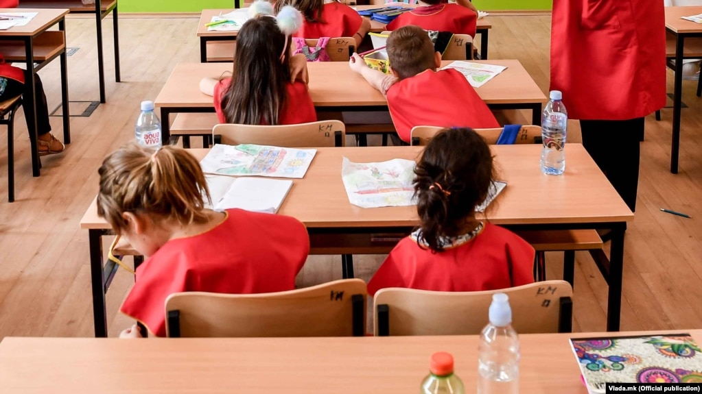 Prindërit shpenzojnë deri 200 mijë denarë në vit për një fëmijë