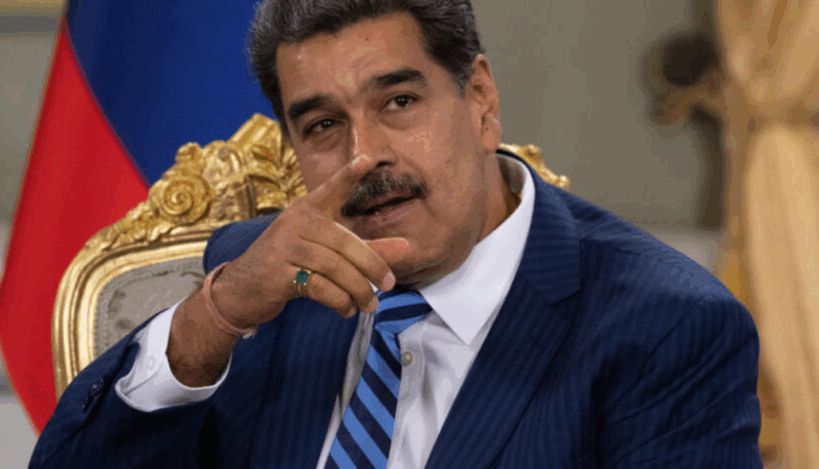 Maduro: Venezuela gati të mbrohet teksa SHBA diskuton mundësinë e një sulmi tokësor