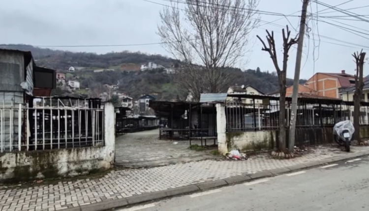 Afat njëjavor për lirimin e “Tregut të grave”! Myftinia tërhiqet, shitësit do të punojnë deri në gusht