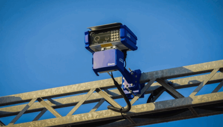 Kamerat e sistemit “Safe City” kapin shoferin që voziste me 231 km/h në Shkup