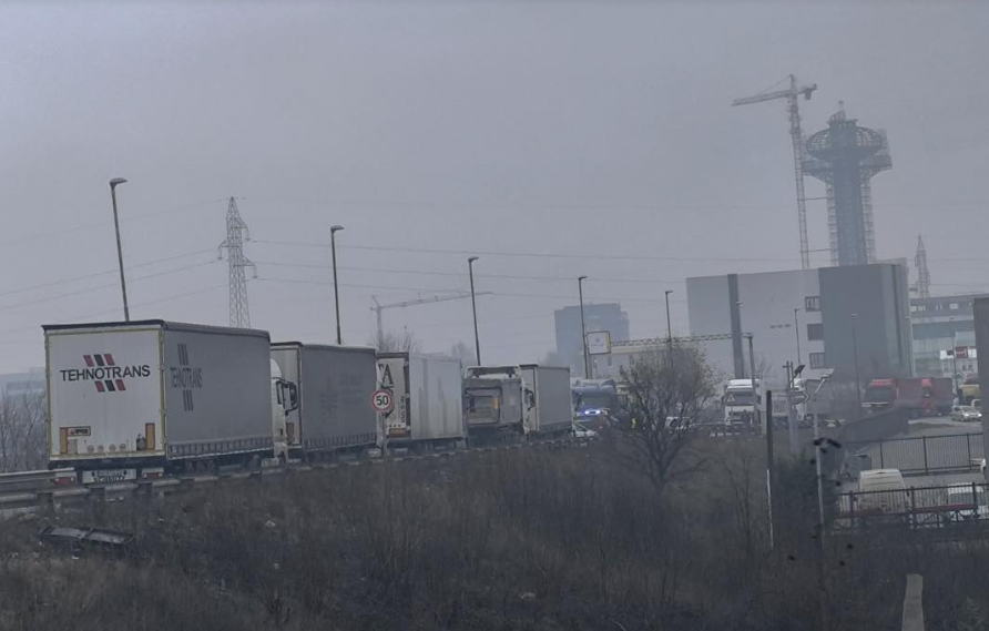 Aksident në  Rrugën e Kaçanikut   bllokohet tërësisht trafiku