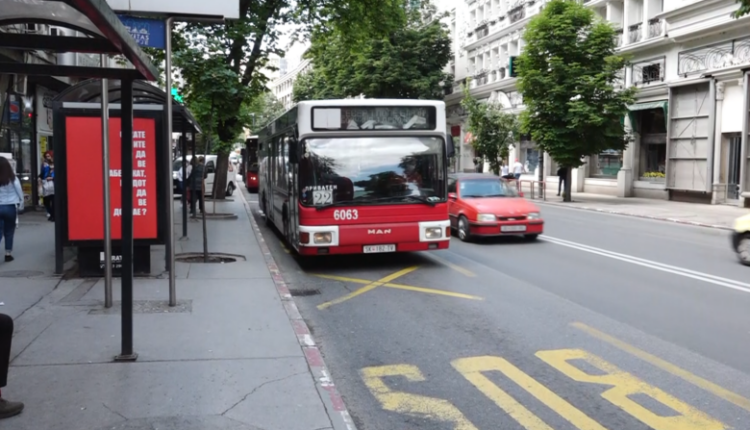 Maqedonia e Veriut me 2 autobusë në 1000 banorë