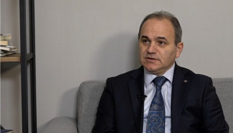 Aliu: Pagat e mësimdhënësve janë në nivelin mesatar, do të ketë rritje vitin e ardhshëm