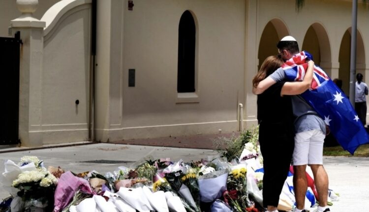 Australia paralajmëron shtrëngim të ligjeve për armët pas masakrës në plazhin Bondi në Sidnej