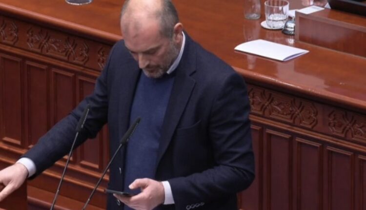 Snopçe lexon listën me 130 emra të personave të vdekur në listën zgjedhore në Gostivar