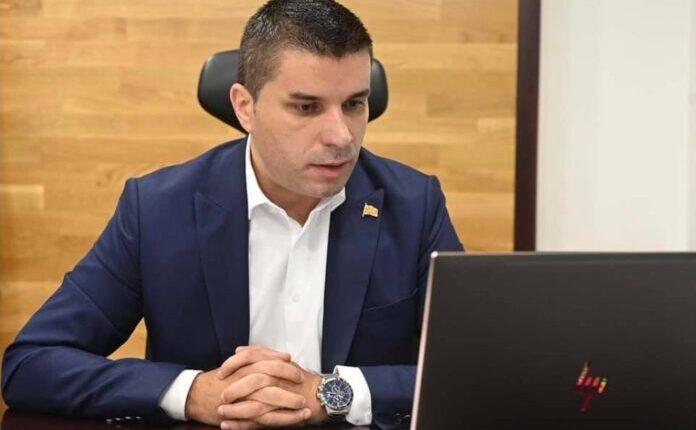 Ljupço Nikollovski: Programi IPARD zyrtarisht i pezulluar në Maqedoninë