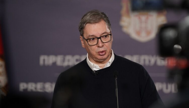 Vuçiq i zhgënjyer me Trump dhe Putin: SHBA dhe Turqia po armatosin Kosovën kundër Serbisë