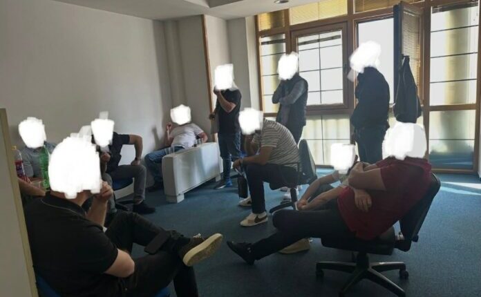 Kështu duket fashizmi i Ivan Stoilkoviqit në Ministrinë për Marrëdhënie Ndërmjet Bashkësive