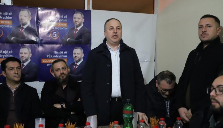 Adnan Azizi: Edhe Vrapçishti nuk lëshon pe, përkrahje e fuqishme për Zulhajrat Demirin