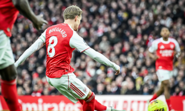Arsenal mposht Brightonin 2 1  Saka dhe Ødegaard vendimtarë 