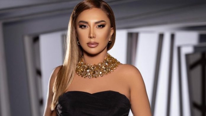 Teuta Selimi i zgjat flokët  bëhet zeshkane dhe duket si latine