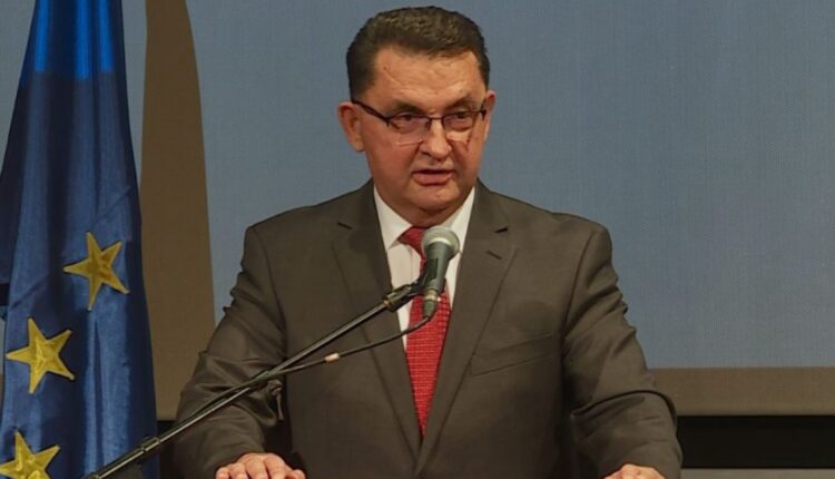 Sllaveski: Pagat nuk duhet të rriten në mënyrë administrative