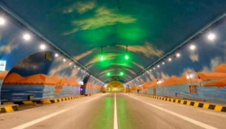 Kina sfidon malet! Ja tuneli rrugor më i gjatë në botë, kushtoi 3.3 miliardë dollarë