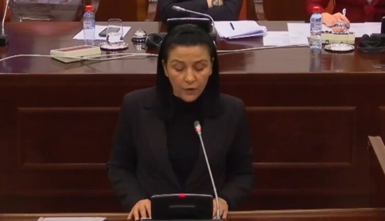 Nëna e një prej viktimave në “Puls”: Pse për Koçanin nuk kërkohet përgjegjësi nga ministri aktual dhe kreu aktual i ISHT-së!