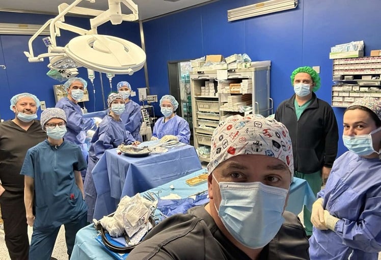 Operojnë gjatë uikendit  për t a zvogëluar Listën e pritjeve të pacientëve për operacione