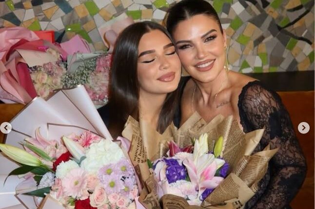 Bukuria që trashëgohet, urimi unik i Afërdita Paqaradës për vajzën