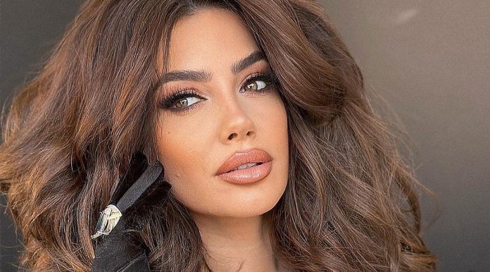 Kështu duket Arjola Demiri pa pikën e grimit