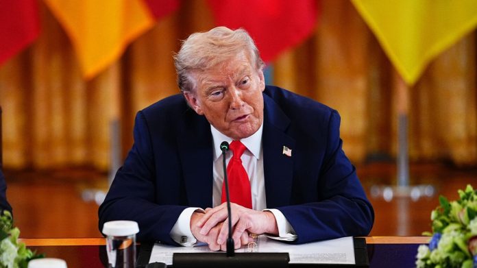 Trump  Do të bëjë një telefonatë dhe do të ndërpritet lufta mes Tajlandës dhe Kamboxhias