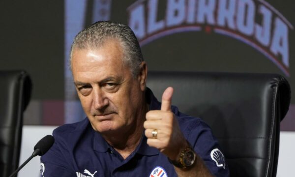 Selektori i Paraguajit e vlerëson grupin dhe mundësinë e të luajturit me Kosovën