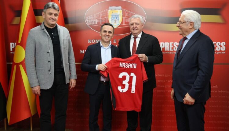 Kasami priti 3 kryetarët e fedaratave – kryetarin e FFK-së Agim Ademi, Masar Omeragiq të FFM-së dhe Armando Duka të FShF-së