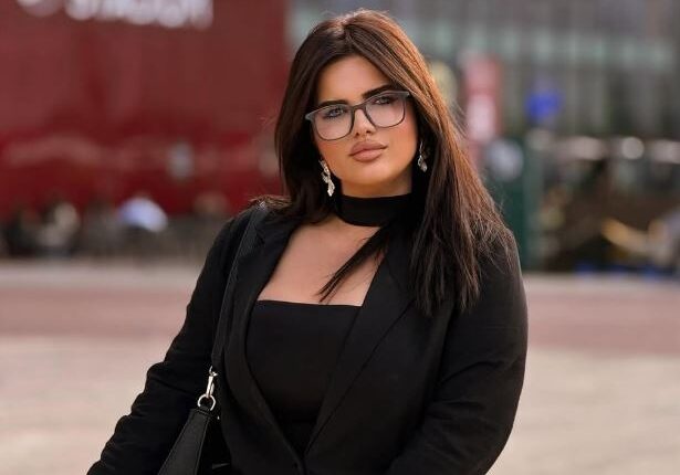 Incident serioz në skenë: Gresa Gashi merr goditje në kokë gjatë shfaqjes