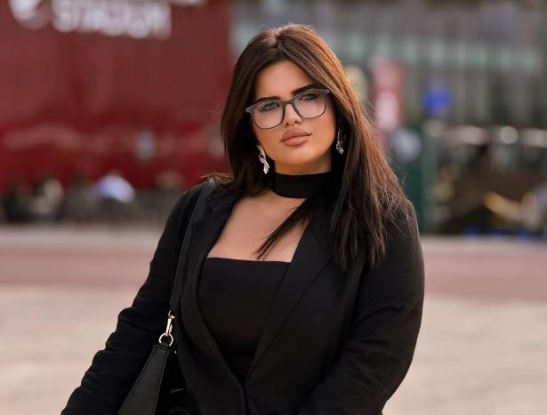 Incident serioz në skenë  Gresa Gashi merr goditje në kokë gjatë shfaqjes