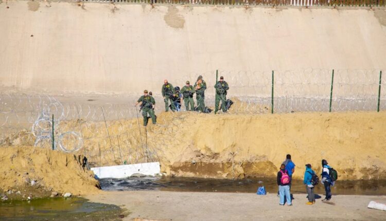 Ambasada britanike ka konfirmuar se po bashkëpunon me qeverinë e RMV-së për të trajtuar migracionin e paligjshëm.