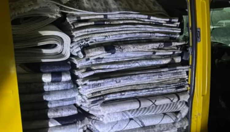 Ndalohet një 52-vjeçar nga Shkupi, u kap me 300 qilima pa dokumentacion përkatës