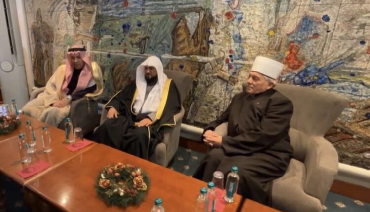 Imami i Qabes, Maher Al-Mu’aiqly arrin në Maqedoni, pritet nga kreu i BFI-së