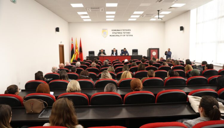 ASH Tetovë: Këshilli i Tetovës shkel statusin, thiret seancë e jashtëzakonshme, online, për zbukurimin e qytetit