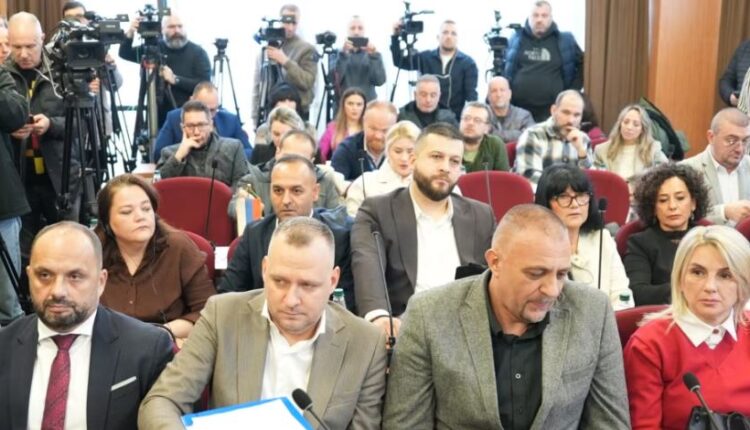 Betohen kryetarët e rinj serbë të komunave në veri të Kosovës