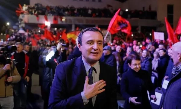 Vetëvendosja me partnerët mblidhen për festë në ora 23 00