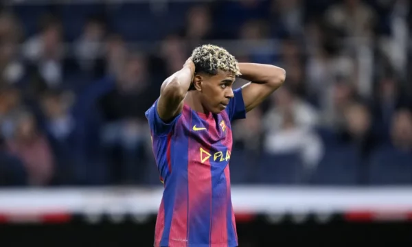 Lamine Yamal flet për presionin  paparacët dhe krahasimin me Messin