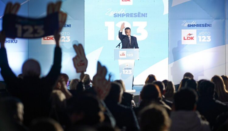 Abdixhiku tregon 10 zotimet kryesore të LDK-së: 1 mijë euro pagë për mësuesit, 900 euro për policët, ushtarët e zjarrëfikësit