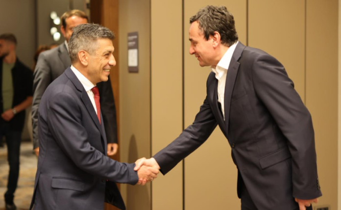 Mexhiti përgëzon Kurtin për rezultatin e zgjedhjeve: Kënaqësi e madhe të shoh fitoren tuaj të re