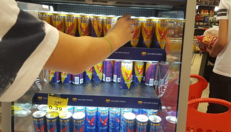 Dëmi nga pijet energjike, dhjetra raste kërkojnë ndihmë në spital