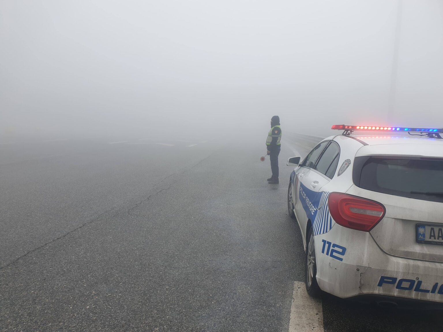 Mjegullë në  Rrugën e Kombit   Policia shqiptare apelon për kujdes