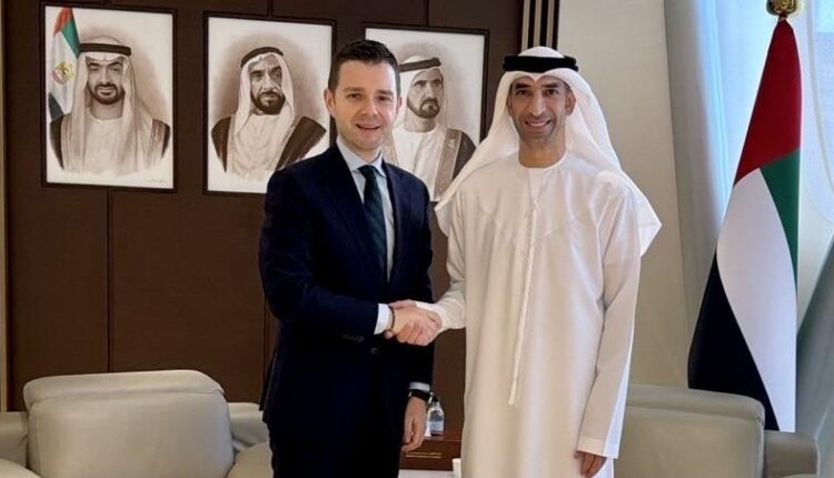 Mucunski takohet me homologun e tij nga Emiratet e Bashkuara Arabe