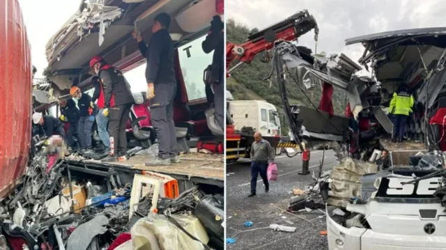 Shtatë të vdekur dhe 11 të plagosur në përplasjen tragjike mes autobusit dhe kamionit në Turqi