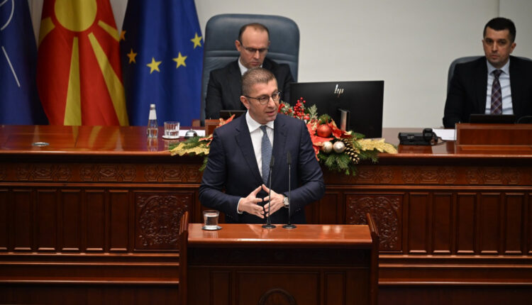 Mickoski: Është gënjeshtër se ka marrëveshje për migrantë, qytetarët të jenë të qetë