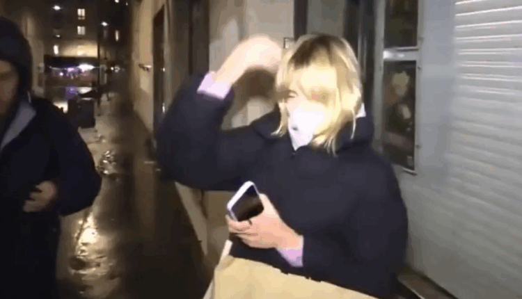 Vajza e dyshuar e Putin “sulmohet” nga gazetari ukrainas në Paris (VIDEO)