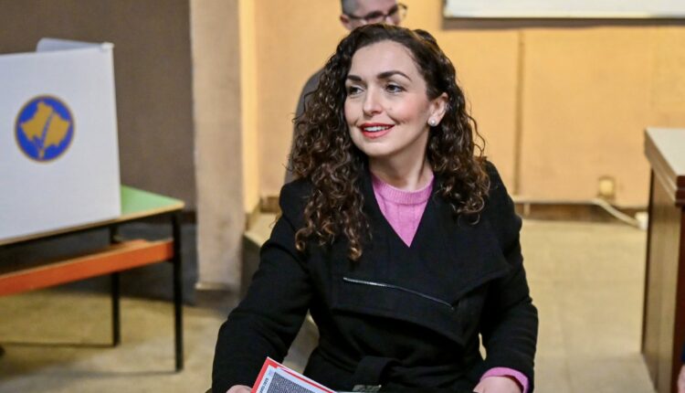 Voton edhe Vjosa Osmani: Dilni votoni dhe jepni zë vullnetit tuaj!