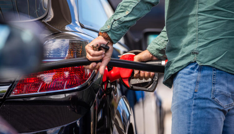 Ulen çmimet e naftës nga mesnata